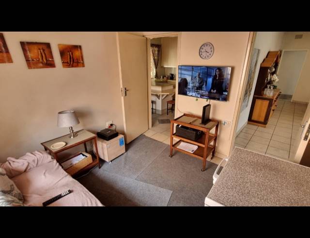 3 BEDROOM HOUSE FOR SALE IN SOUTH CREST